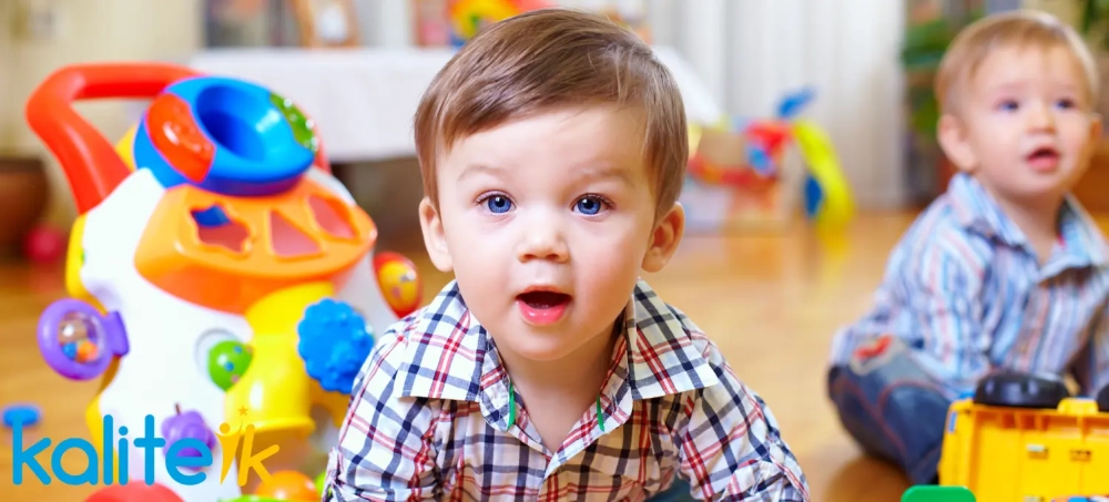 Evde Kreşe Alternatif: Günlük Çocuk Bakım Programı Nasıl Hazırlanmalı?