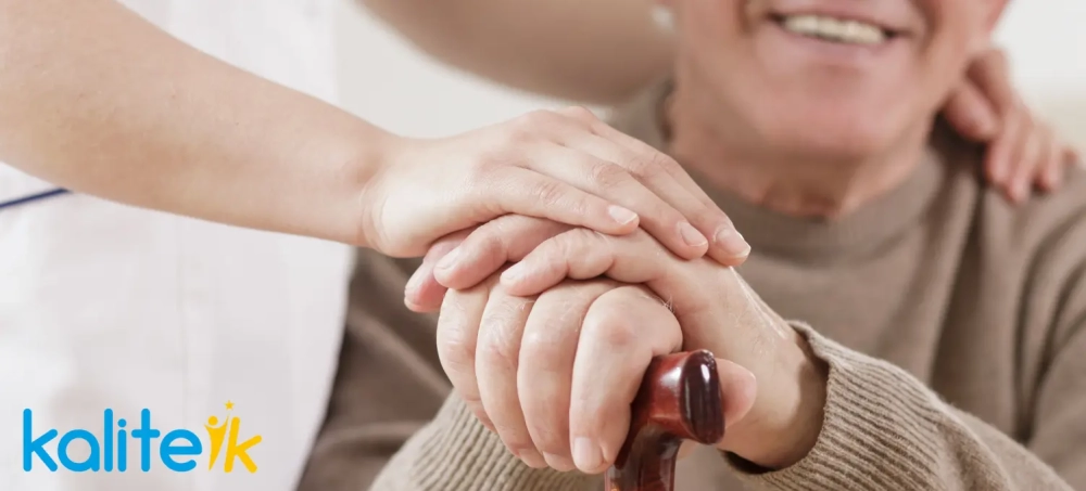 Evde Yaşlı Bakımına Uygun Evi Nasıl Düzenlemelisiniz?