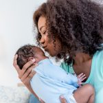 Afrikalı Bebek Bakıcı